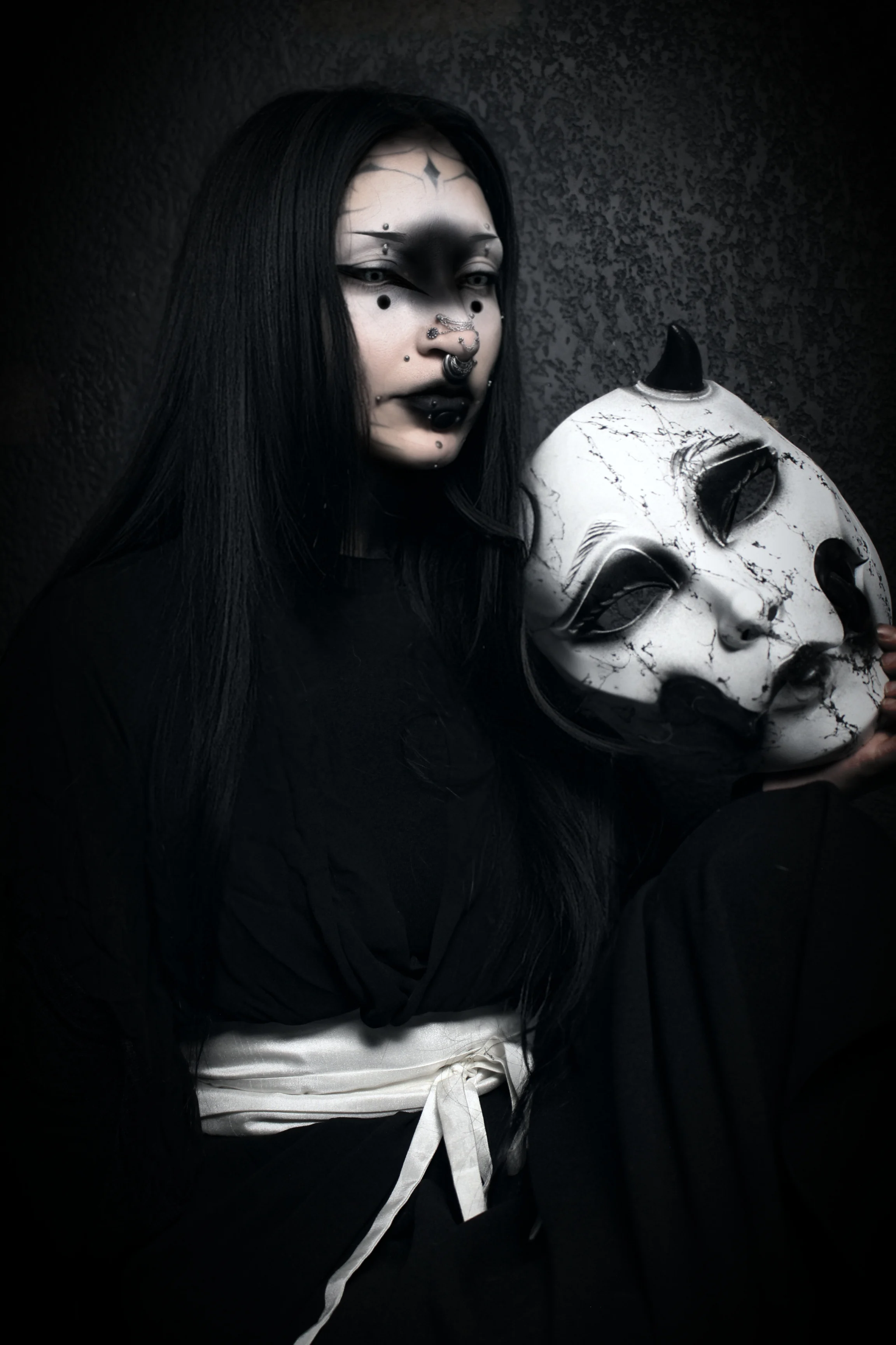Masque Kuchisake Onna porté