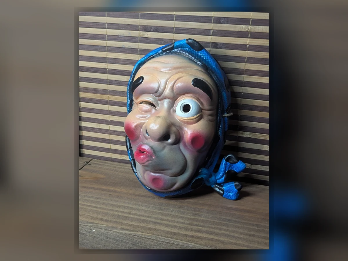 Masque Hyottoko Dai Yokai peint à la main, porte-bonheur japonais lié au foyer et à la chance