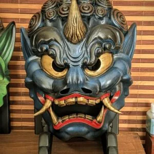 Masque Oni Fujin bleu traditionnel, dieu du vent japonais, finition peinte à la main par Dai Yokai
