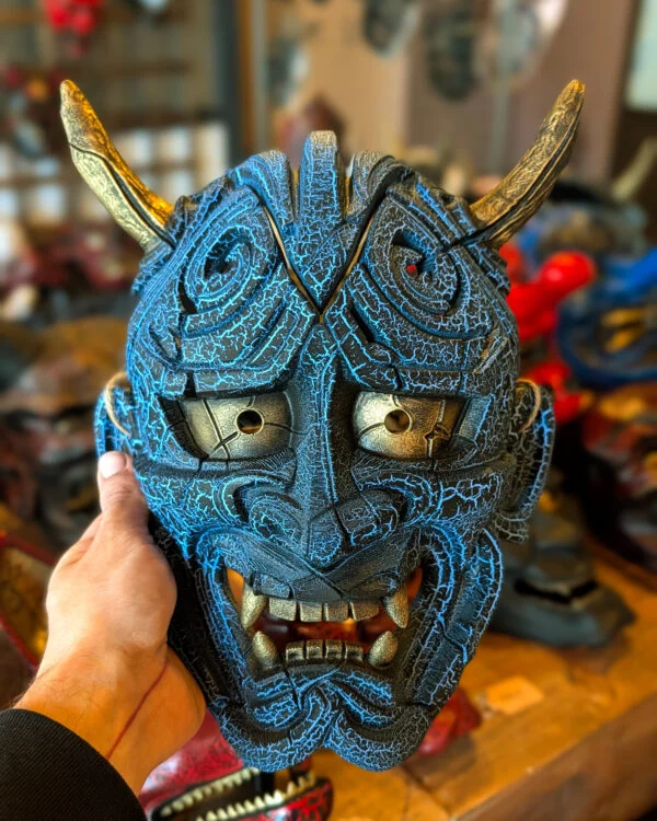 Máscara Hannya Kezurata roja hecha a mano por Dai Yokai