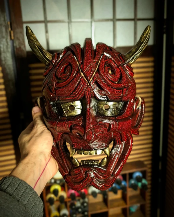 Máscara Hannya Kezurata roja hecha a mano por Dai Yokai