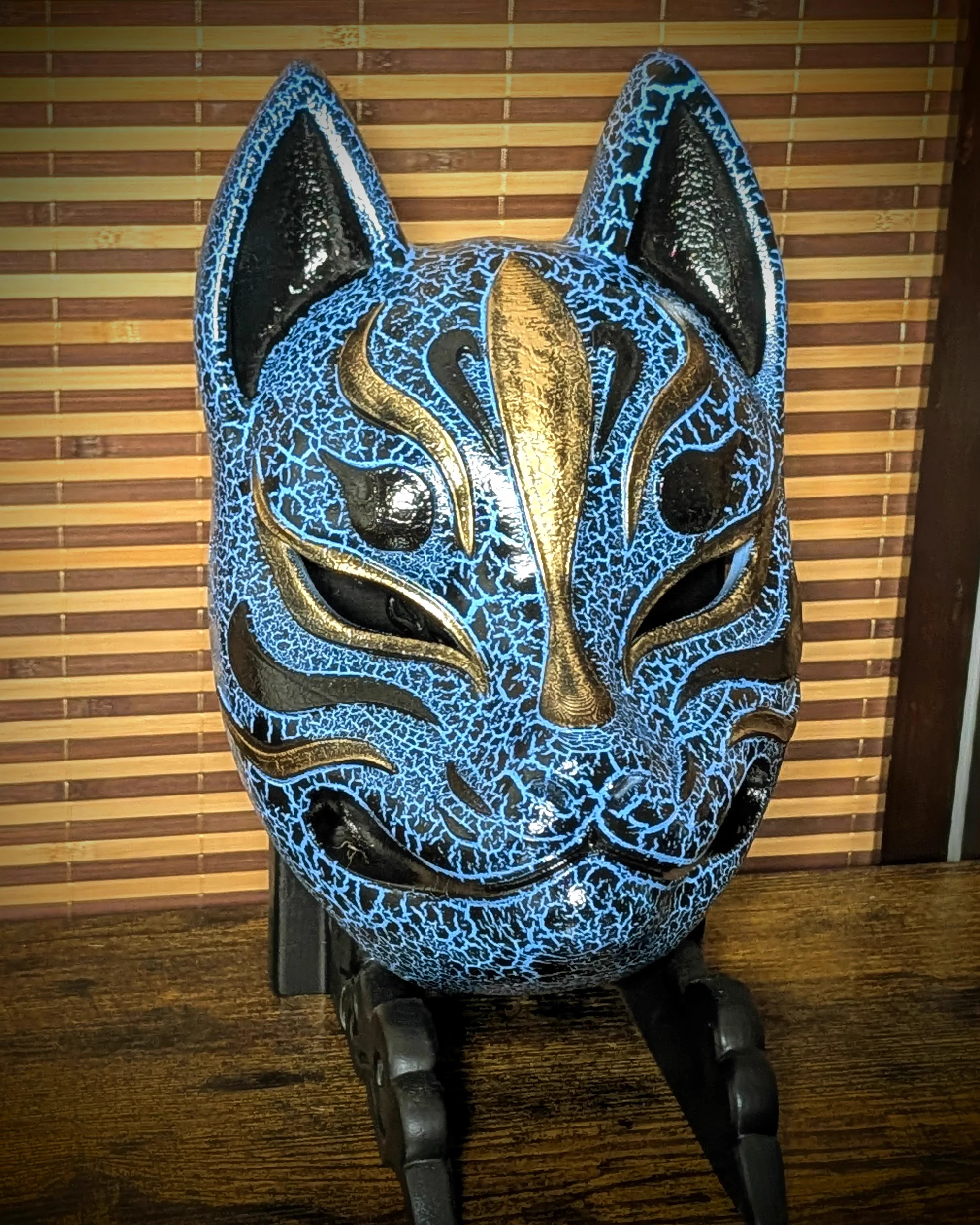 Creazione artigianale Dai Yokai: Maschera Kitsune moderna