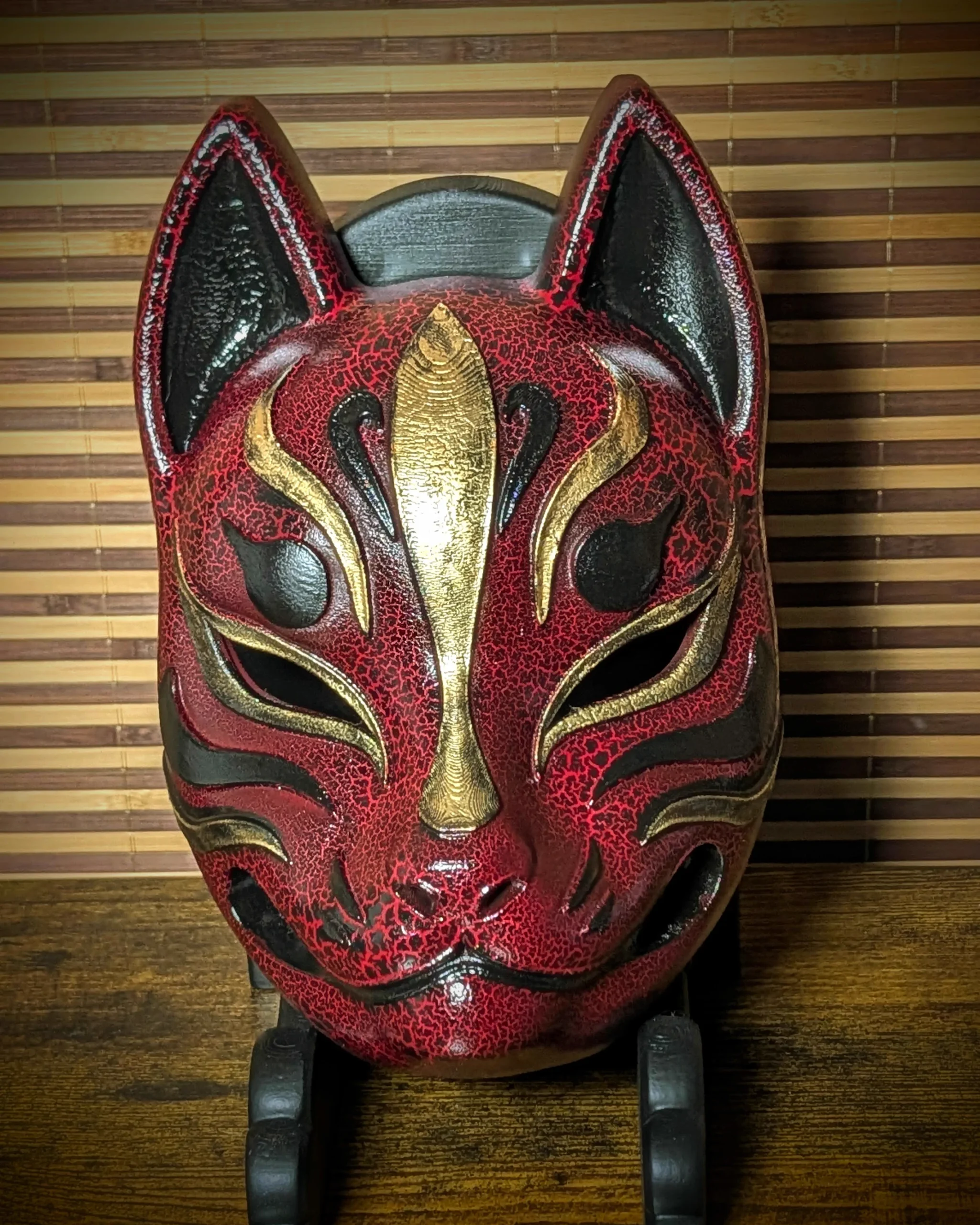 Creazione artigianale Dai Yokai: Maschera Kitsune moderna