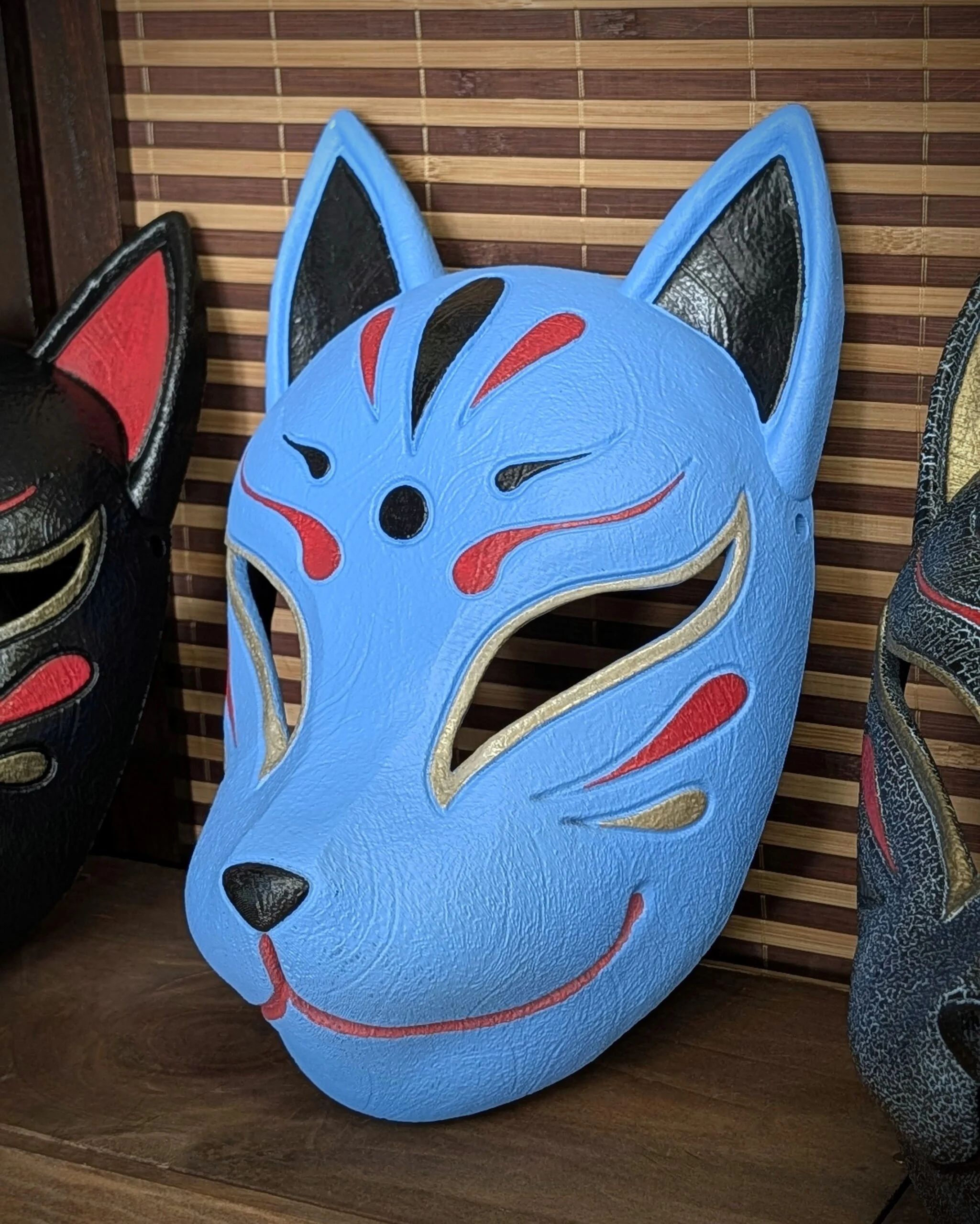 Masque Kitsune kawaii, vue 5.