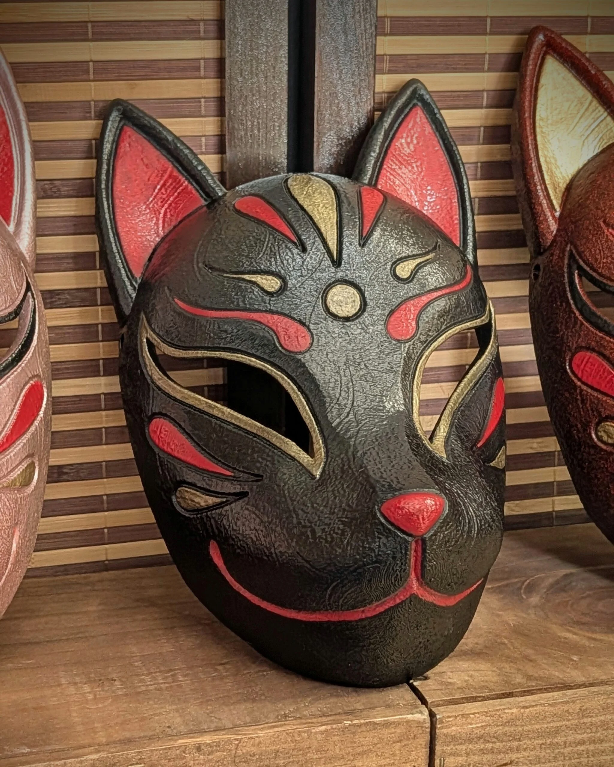 Masque Kitsune kawaii, vue 6.