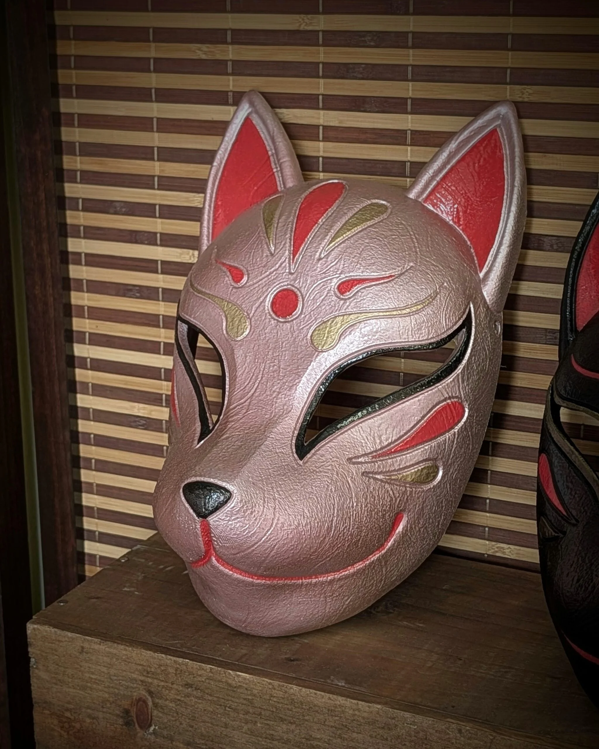 Masque Kitsune kawaii, vue 7.