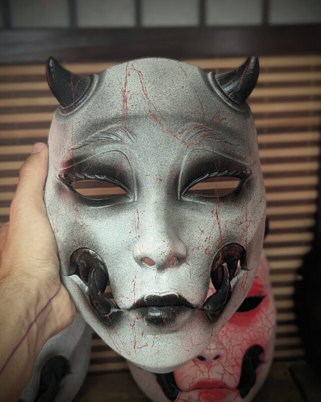 Masque Kuchisake-Onna articulé, visage nu