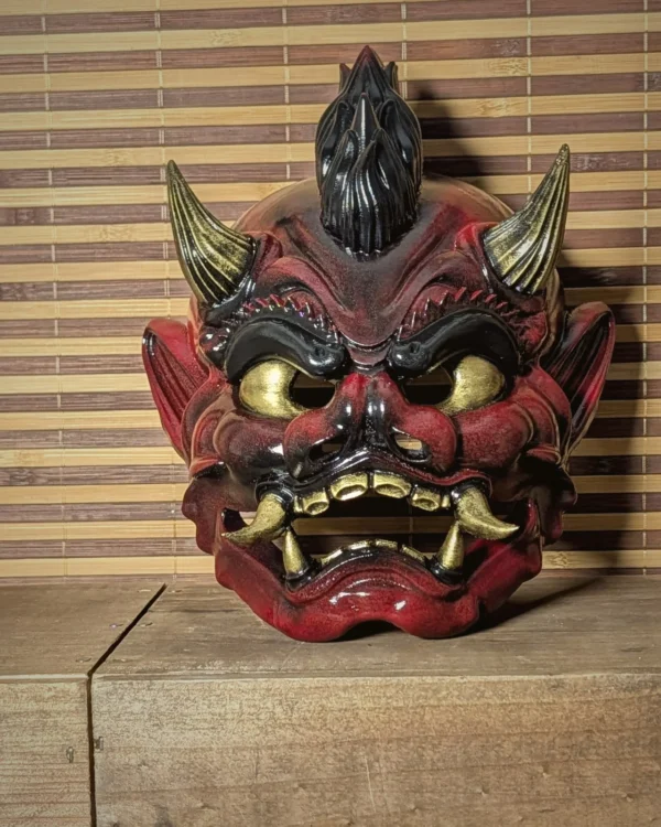 Máscara Oni punk hecha a mano por Dai Yokai