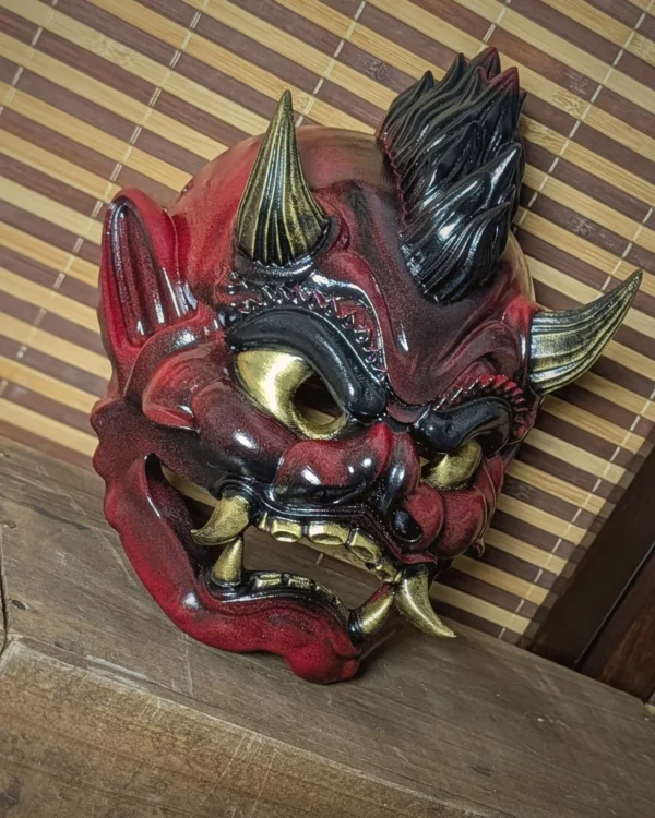 Máscara Oni punk hecha a mano por Dai Yokai