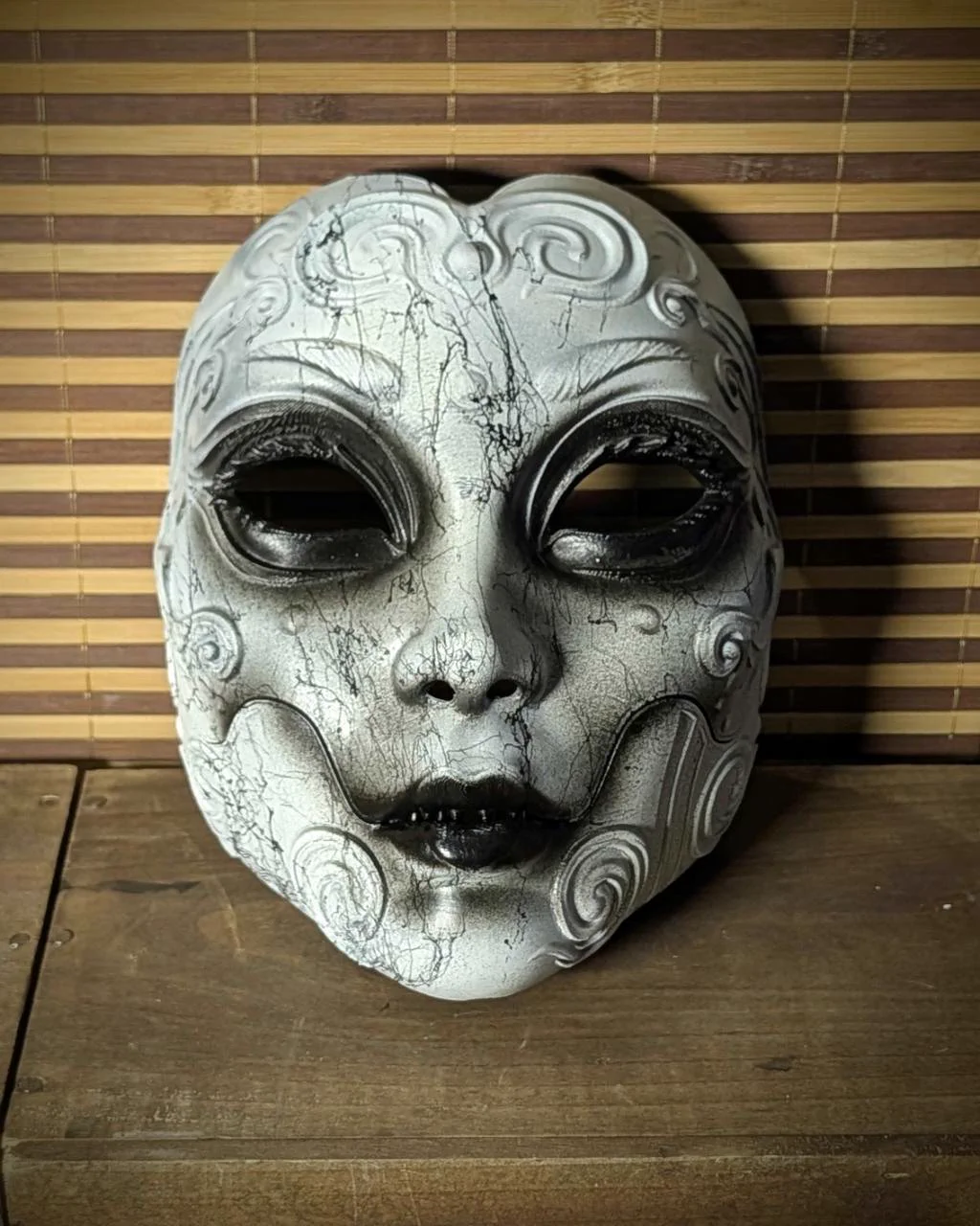 Máscara Geisha horror articulada japonesa, vista del producto 16