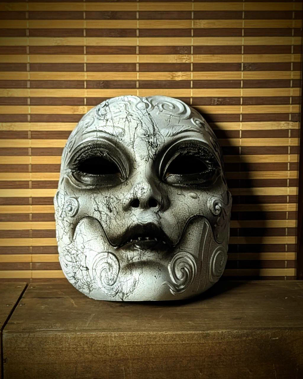 Máscara Geisha horror articulada japonesa, vista del producto 15