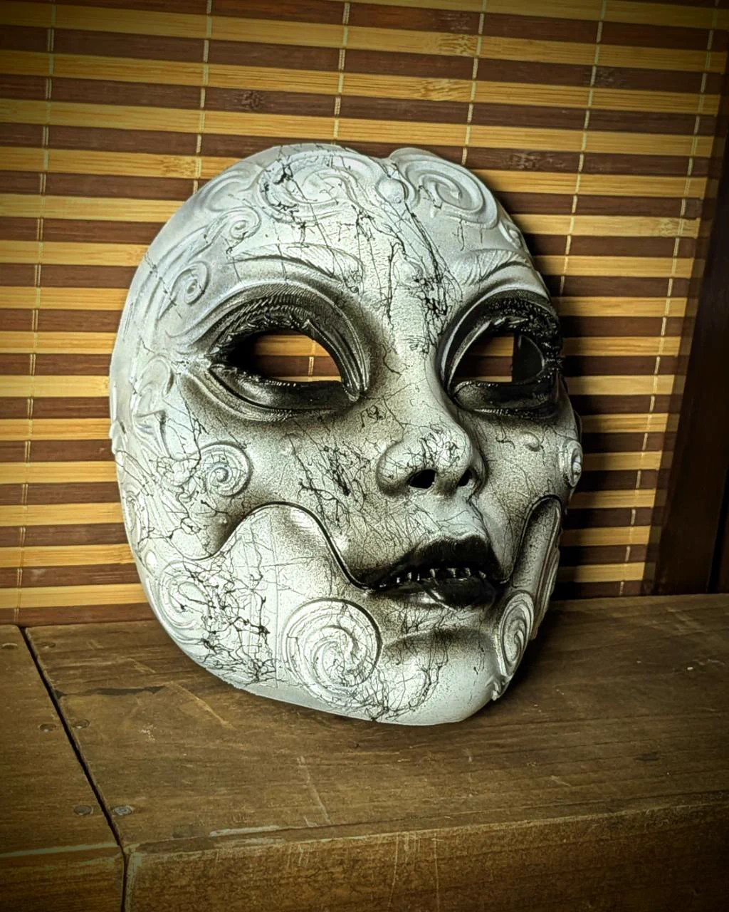 Máscara Geisha horror articulada japonesa, vista del producto 14