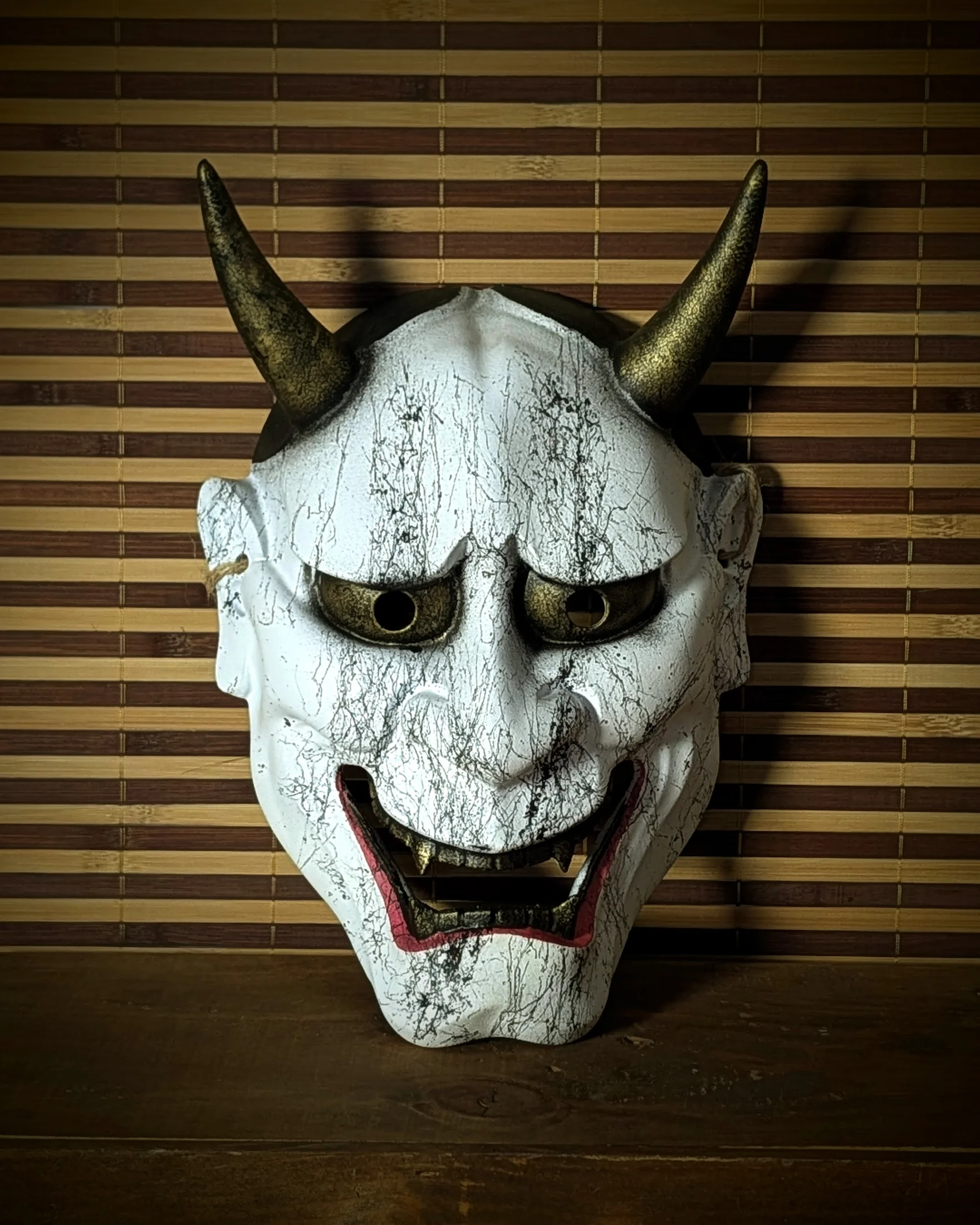 Máscara Hannya moderna, vista del producto 9
