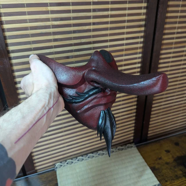 Demi-masque Tengu à long nez