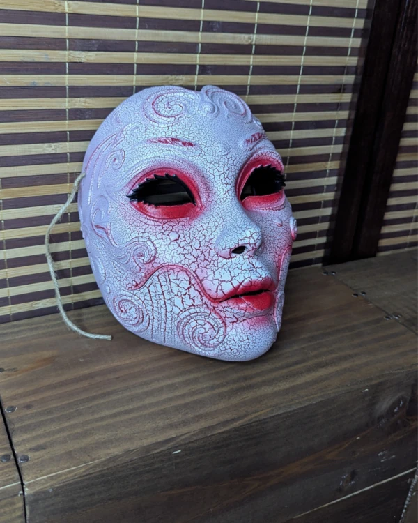 Masque Geisha Horror articulé, visage orné